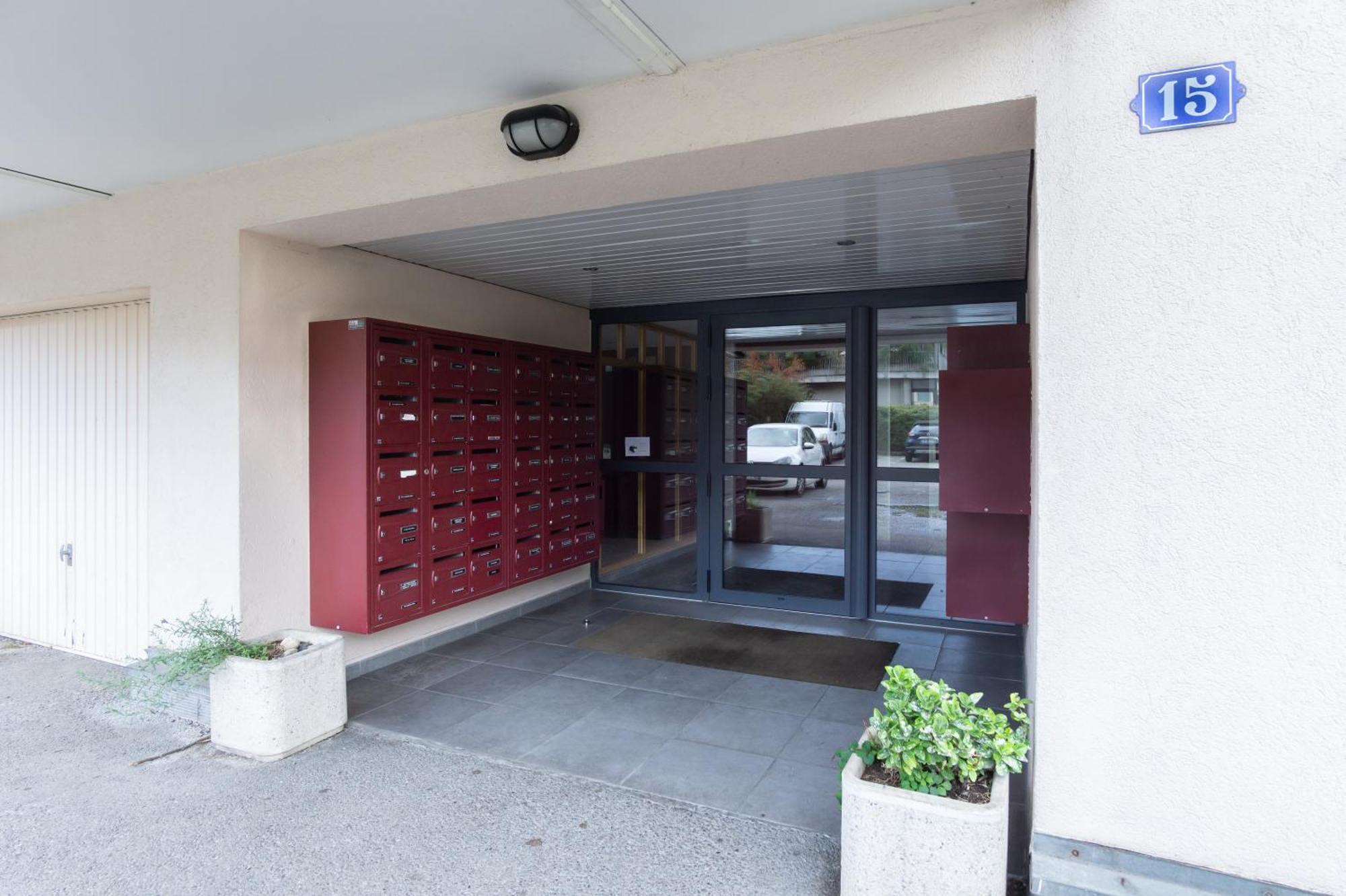 Ferienwohnung Joli Studio Avec Jardin Annecy Exterior foto